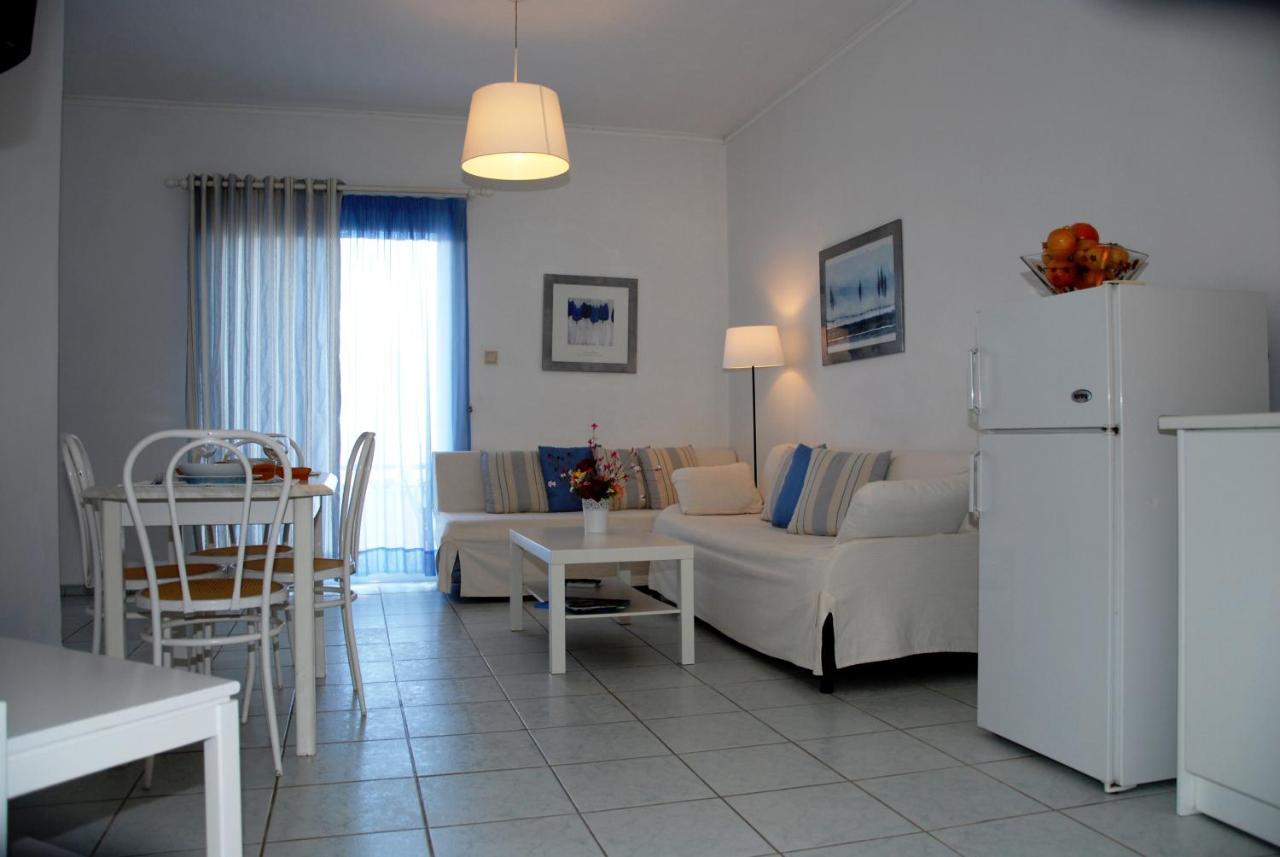Villa Fleria Seaside Studios & Apts Gerani  Exterior foto