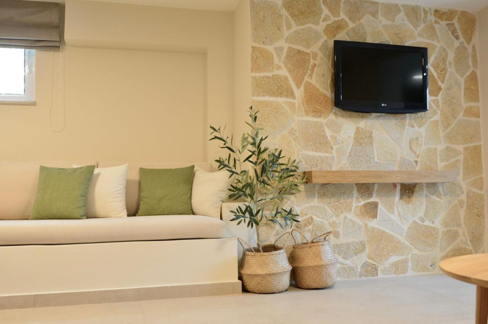 Villa Fleria Seaside Studios & Apts Gerani  Zimmer foto